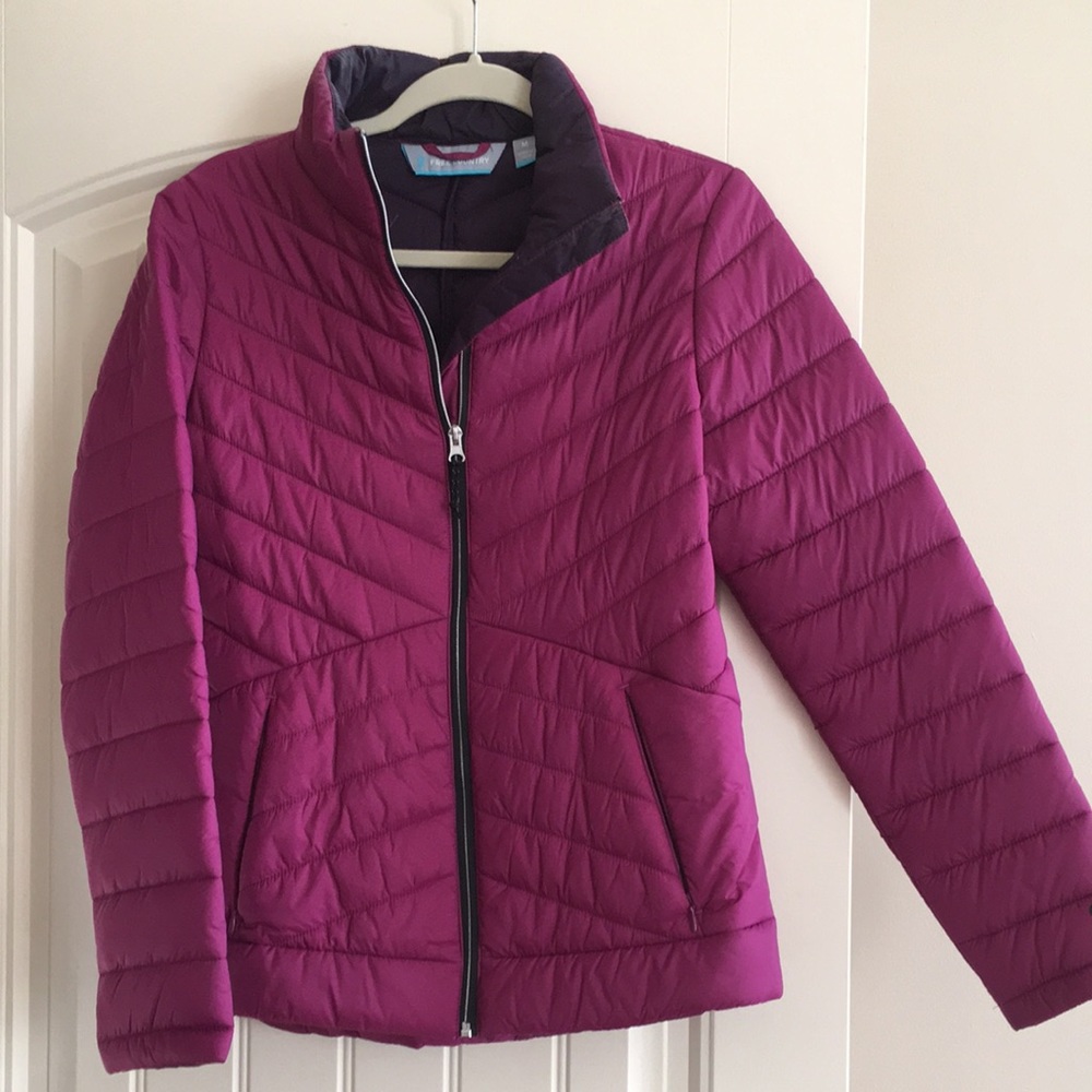Like new Free Country puffer jacket. Sz M, Color: Fuchsia
